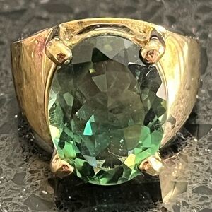 20ct Big oval cut cz Gold Technibond green solitaire cocktail ring vintage HSN ￼